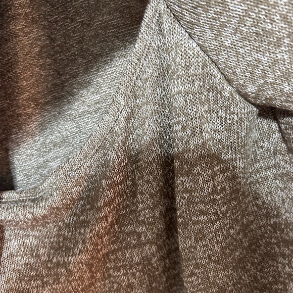 Denver Hayes xl grey thin wool like sleeveless top- split back - Picture 4 of 9